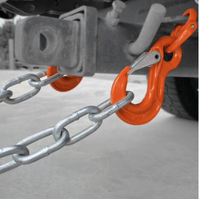 Vehicle Chain Safety Hook Set G80 in use Vehicle Chain Safety Hook Set G80 in use